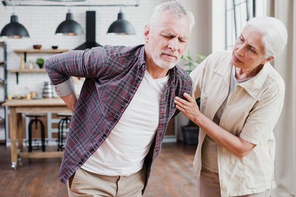 hernia personas mayores